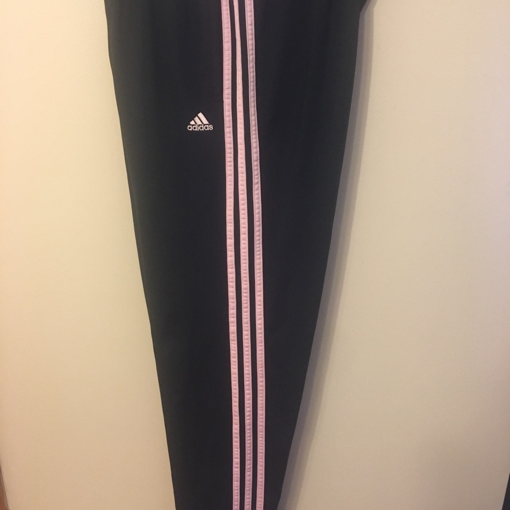 Adidas sweatpants size small